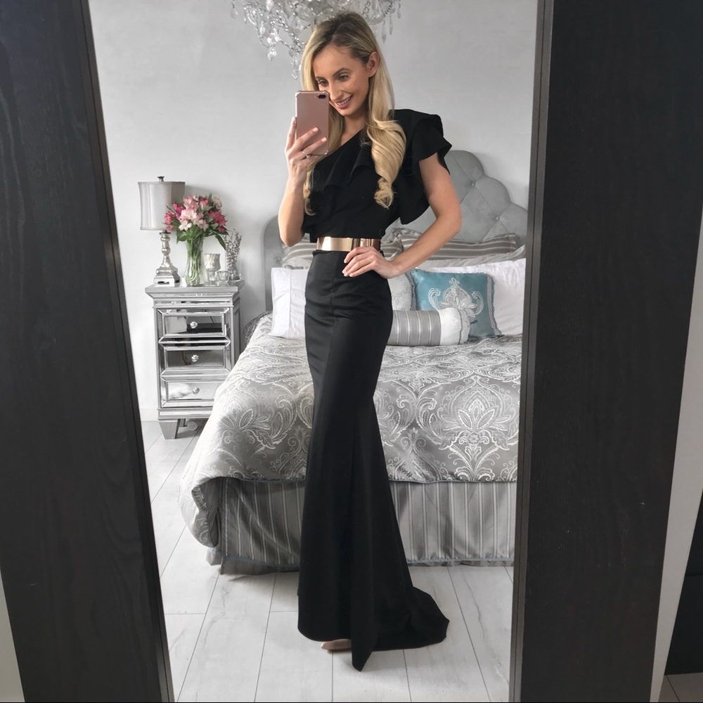 LAST ONE!! Black One Shoulder Ruffles Dress - Picture 2 of 8